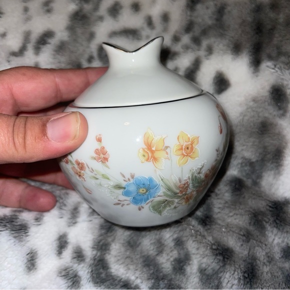 Premiere Fine China Sugar bowl - Picture 1 of 9